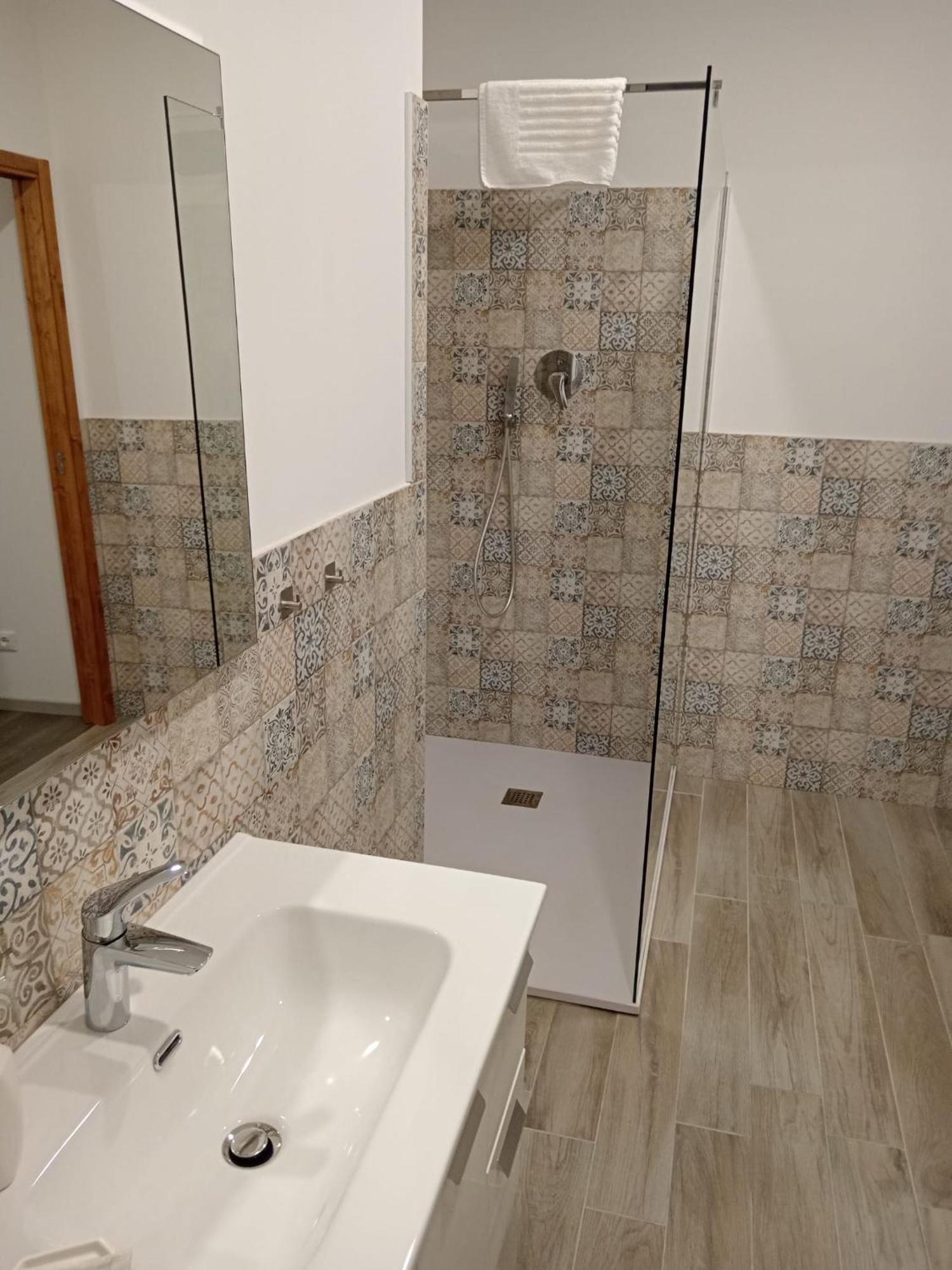 Hotel Sotto La Rocca Finale Ligure Zewnętrze zdjęcie